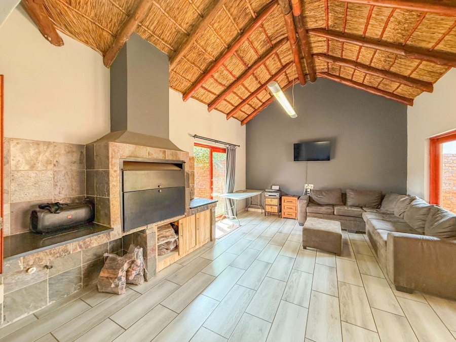 3 Bedroom Property for Sale in Melodie North West